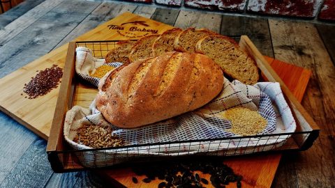 Small Granary Loaf With 5 Mixed Seeds